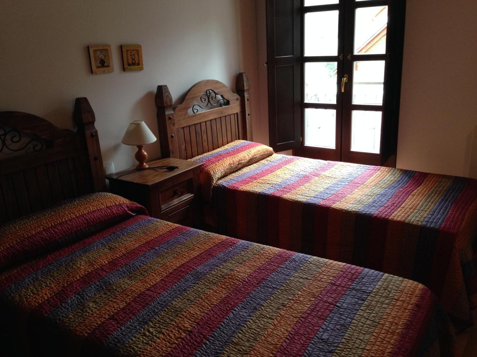 Apartaments Pirinenc Esterri D'Aneu Εξωτερικό φωτογραφία